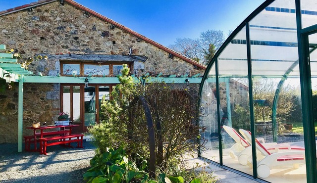 La Blatière The stables-pool, sauna&gym-games room,rural setting close to it all