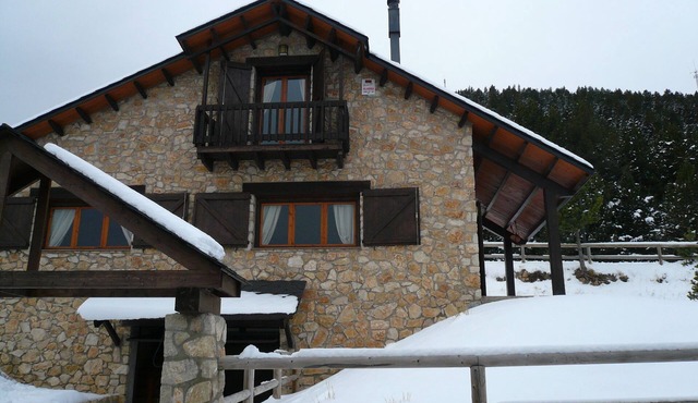 La Bruixeta, fantastic house for 9 pers. at the foot of the slopes in Port del Comte !