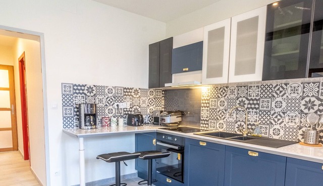 LA BUANDERIE - Large two-bedroom apartment, luxurious appointments!