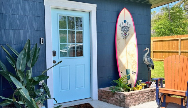 ★ La Buena Pescada 🎣 Coastal Cottage 3 Bedroom 2 Bath, Gated Yard, Boat Parking