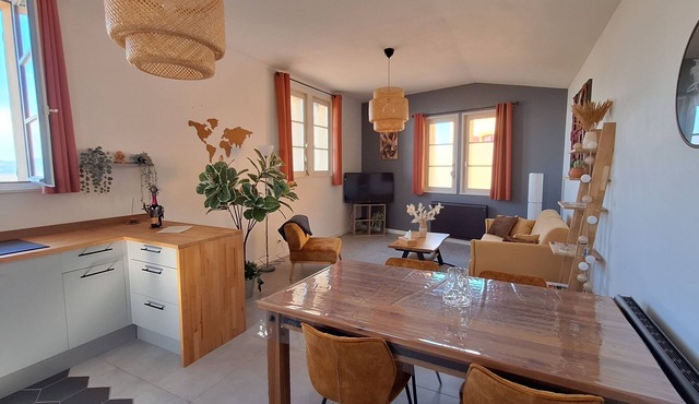 LA BULLE DORÉE comfortable apartment & spa Oingt