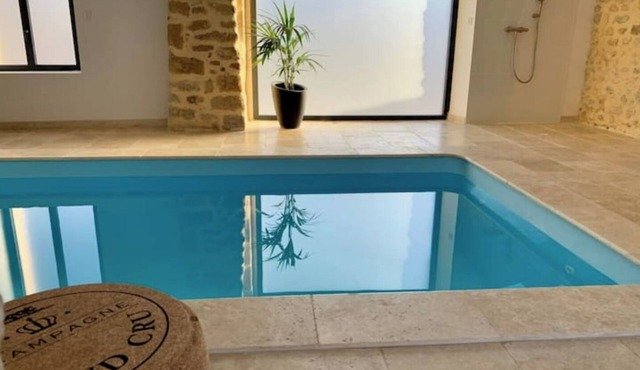 La Bulle, High Standing House