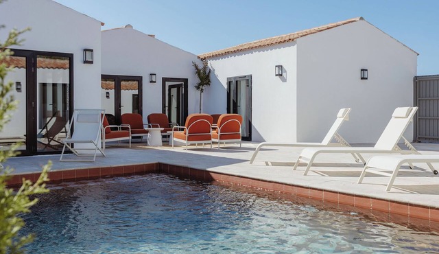 La Cabane blanche 14 pers Saint Georges d'Oléron Heated swimming pool