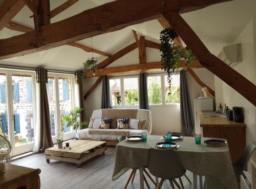 La Cabane aux Hirondelles