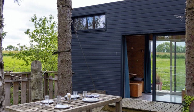 La Cafoutche Tiny – 5 Guests with Private Terrace, Shared Garden, and Wi-Fi