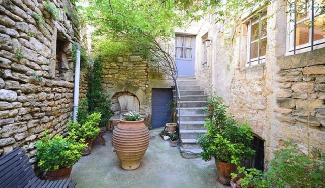 La Calade. Gite in the historic heart of a medieval village.