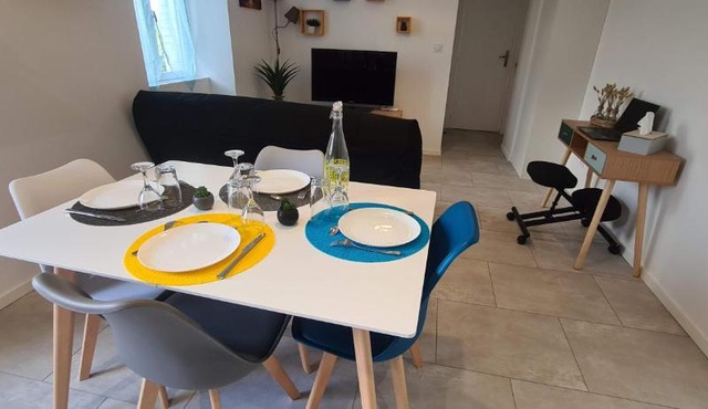 La Campagne à la ville dans pavillon avec jardin Clos et privatif