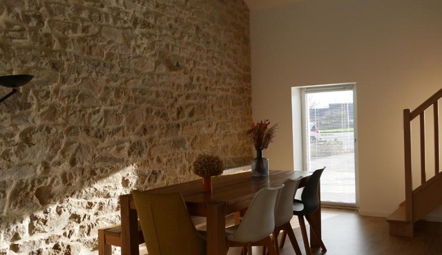 * LA CAMPAGNE AU BORD DE LA MER *