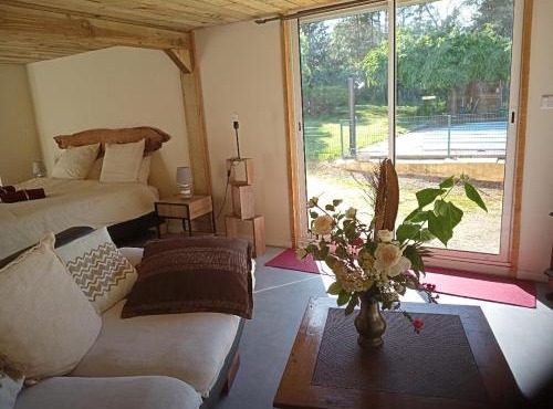 La Canette de Phil - Chambre d'hôtes, Indépendante - Vue sur piscine