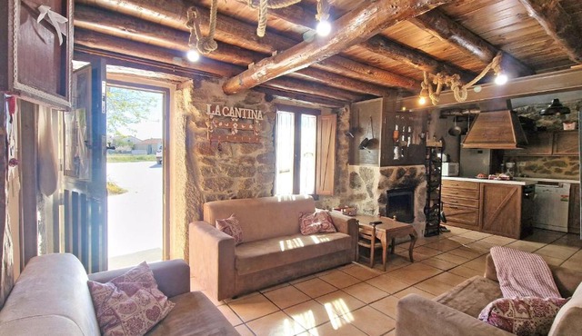 La Cantina casas rurales paredes