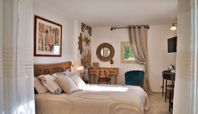 La Capitelle -Le Mas des Aires