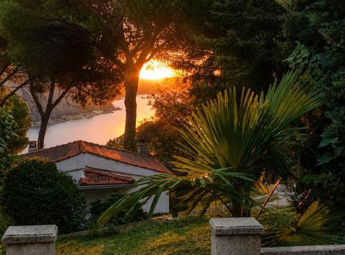 La Casita de Noe con vista al Pantano de San Juan