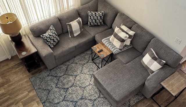 La Casa Amarilla, furnished rental