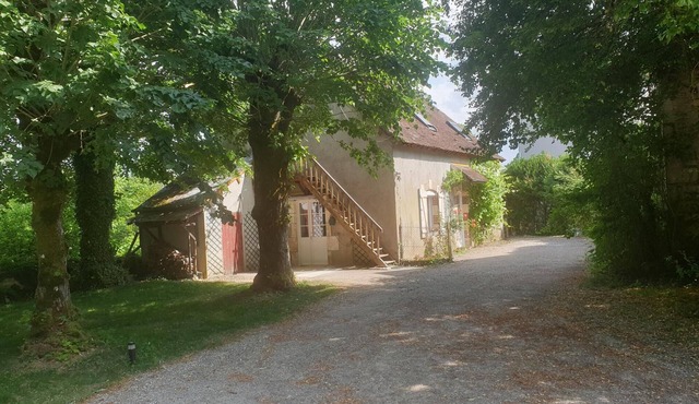 La Casa D'augy à Farges en Septaine Logement au 1er Étage
