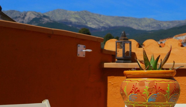 'La Casa de Lola' Casita de Pueblo Restaurada