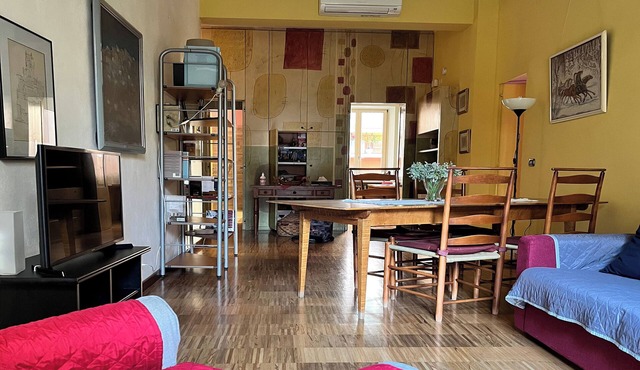 La casa degli angeli – Quiet artistic courtyard retreat in central Turin