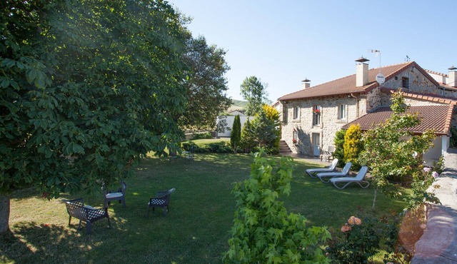 La Casa del Lago de Campoo. What a view! Ideal for families!