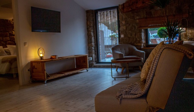La Casa Del Miracle. 1 bedroom penthouse.