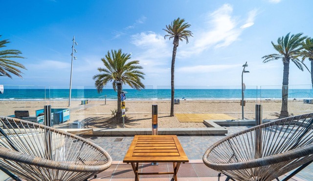 La Casa del Pescador Calafellmar with Sea View, Wi-Fi and Air Conditioning