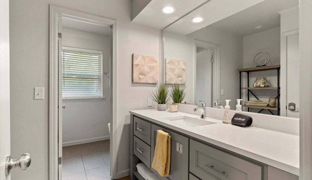 La Casa @ La Fortune/St. Francis