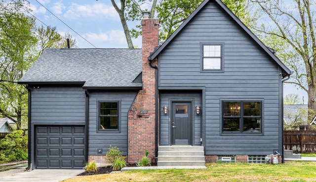 La Casa Negra - Spanish Townhome in SoBro