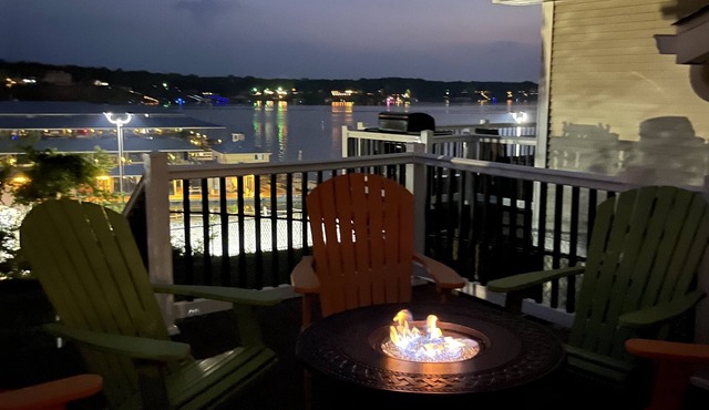 La Casa! One of 3 Luxury Villas with boat parking overlooking Honey Creek Marina