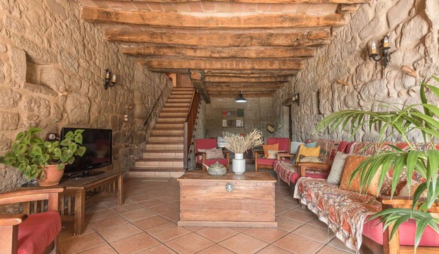 La Casagran, Olost (Barcelona) rural house for 12-14 people