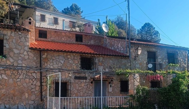 La Caseta Rural House