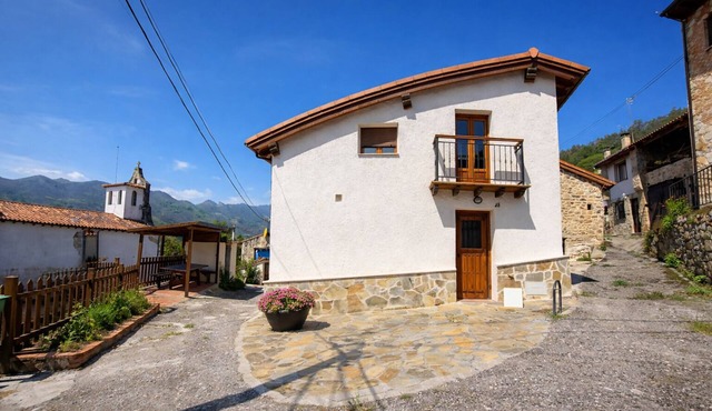 La Casina de Marina de Tresgrandas (Llanes)
