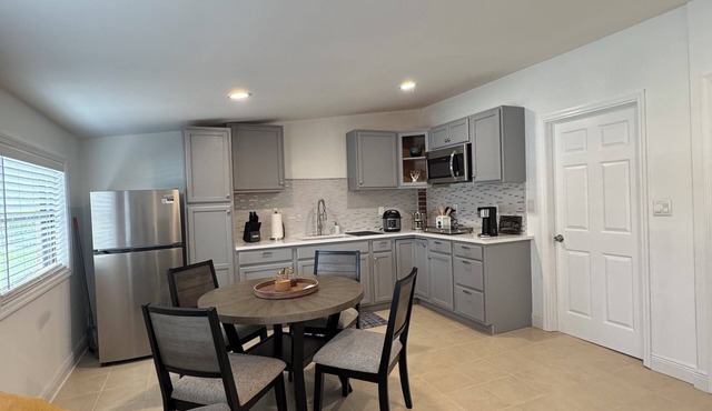 La Casita by Amarelys and lazaro