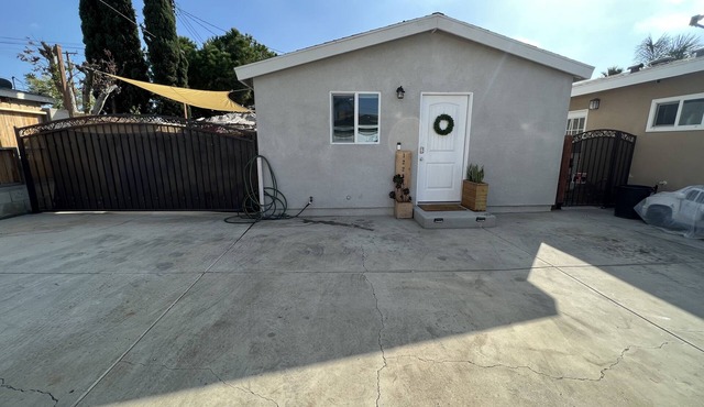 La Casita de Whittier, private unit 1bed washer/dryer