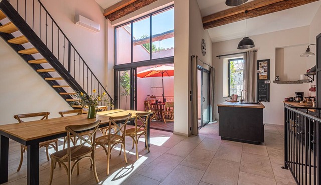 "La Cave" The charm of a holiday home in the heart of a Corbières village