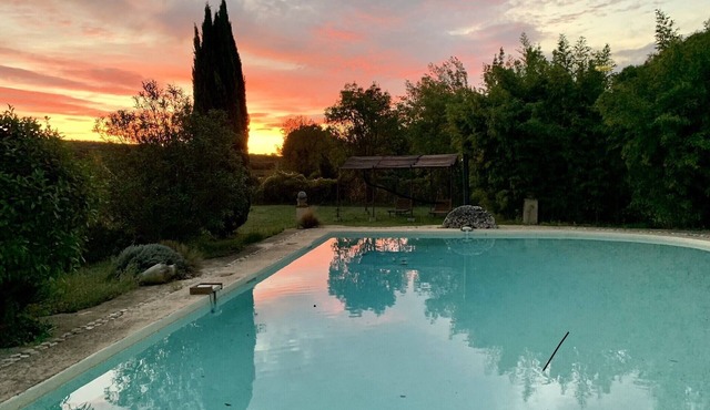 La Cervezanne Self-catering cottage in Mas du Gavot Uzès