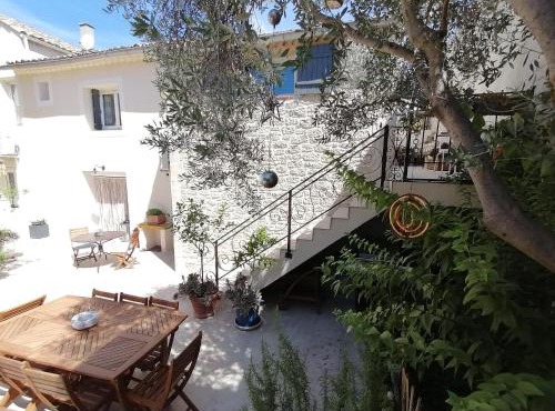 LA CHAMADE maison de village climatisée