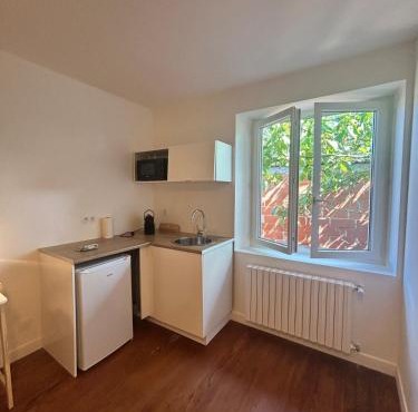 La chambre de Bouloc confortable et calme