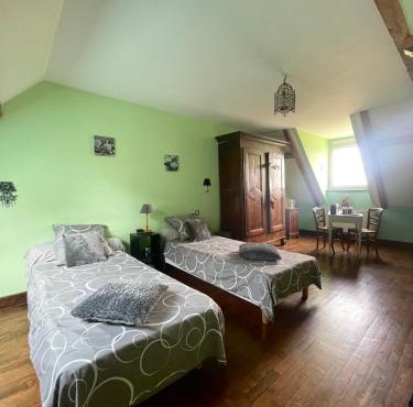 La Chambre Des Issarts