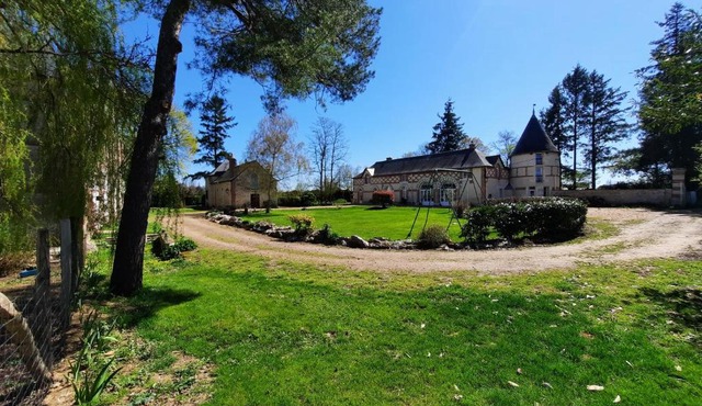 La Chauvellière, un écrin de verdure dans un cadre historique