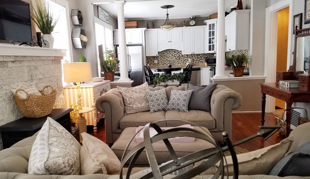 La'Chic Boutique Bungalow 3 Beds/1.5Baths