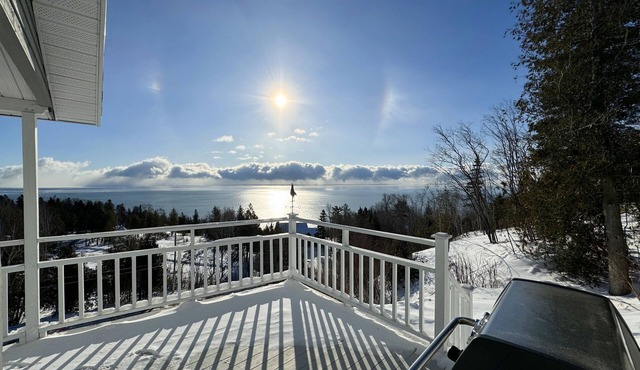 La Chouette Cendrée, Cap-à-l'Aigle, Charlevoix, view of the St. Lawrence River.