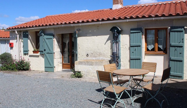 'La Chouette' - Charming stone cottage - Marais Poitevin