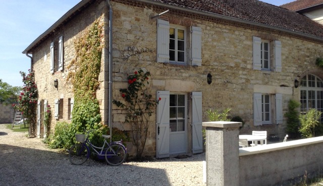 La Clairière: Duplex completely renovated in the part of a family house