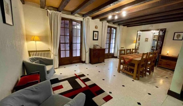 La Claperie, family home with wooden park and private pool.
