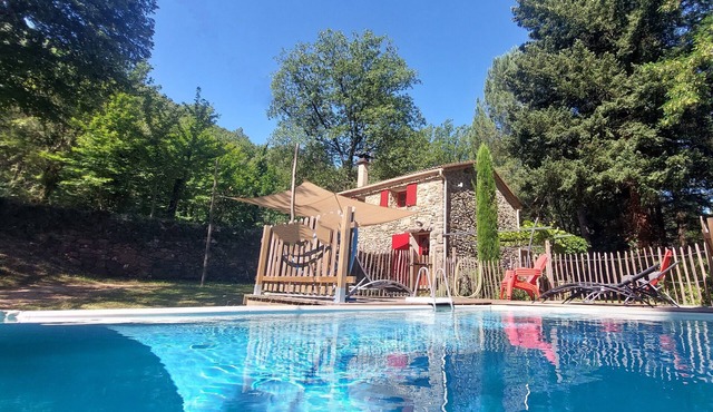 La Clède is in the middle of nature