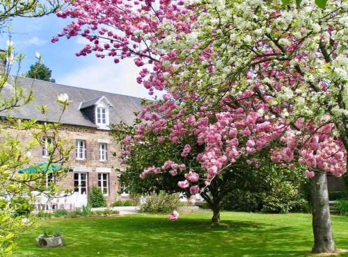 La Clef Decamp La Longère 1750 Hambye piscine grand jardin
