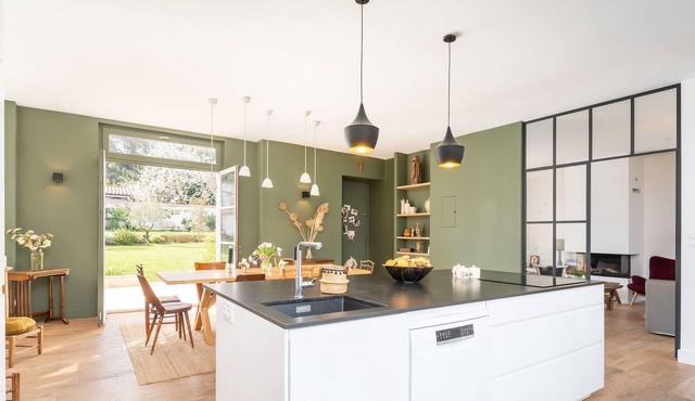 La closerie, charming house with garden and pool