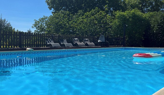 La Colline de Tilleul - Stunning cottage with pool near Aubeterre 4* Star Rated!