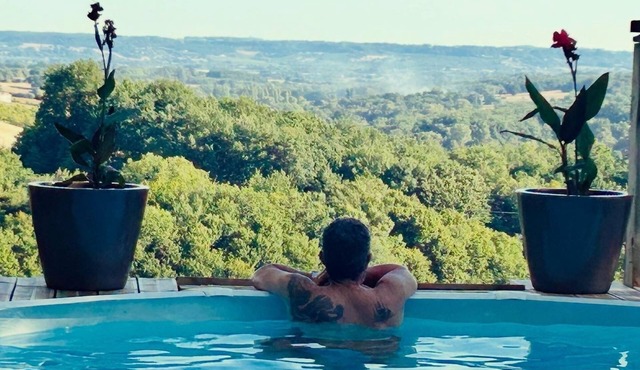 La Colline des Lauriers, Gite between Bordeaux, Toulouse and Bergerac.