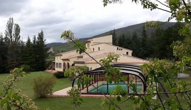 La Colombière : Gîte avec piscine à Poët Laval
