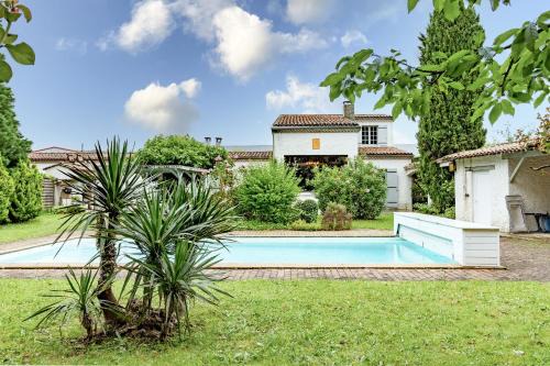 La Combe Aux Loups-Maison