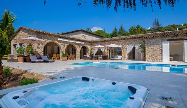 La Connéxion, station réservée aux hommes gays